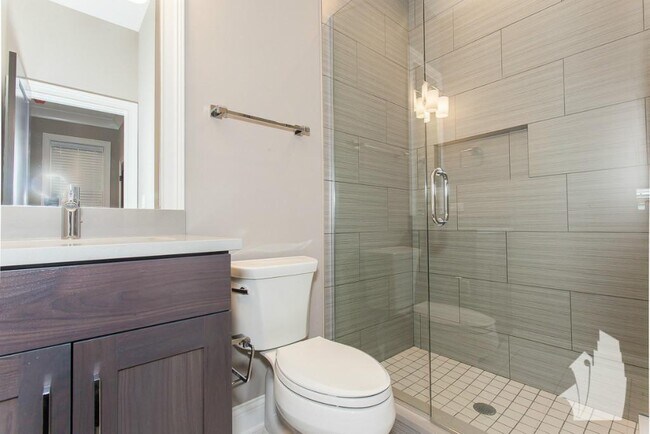 878 W Lill Ave unit 2, Chicago, IL 60614 - photo 4