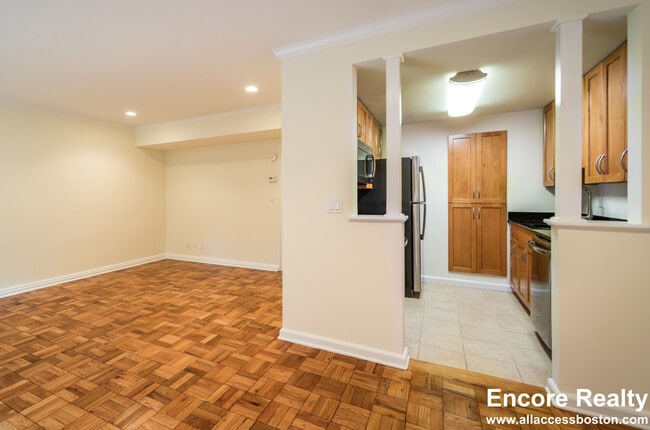 107 Sherman Rd, Boston, MA 02467 - photo 3