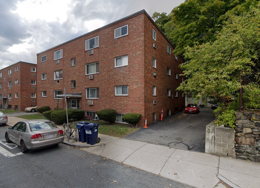 357 Faneuil St unit 15, Brighton, MA 02135 - photo 1