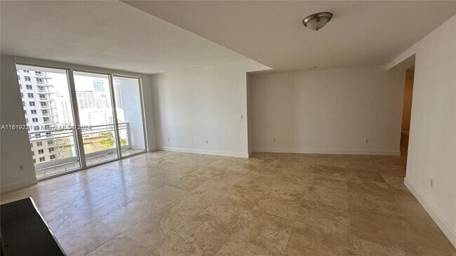901 Brickell Key Blvd unit 2106, Miami, FL 33131 - photo 4