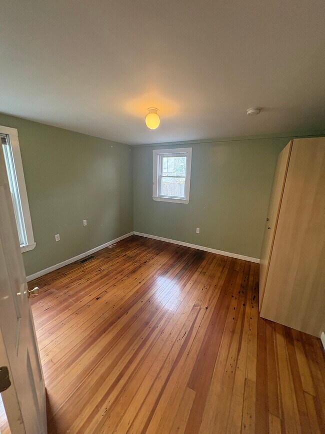 21 Florence St unit 1, Cambridge, MA 02139 - photo 4