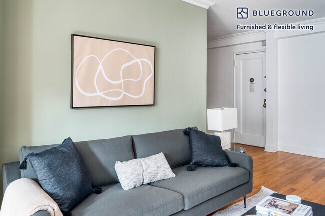 108 W 15th St unit FL3-ID31, New York, NY 10011 - photo 3