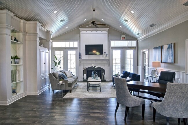 Park Creek Apartments, Gainesville, GA 30504 - photo 2