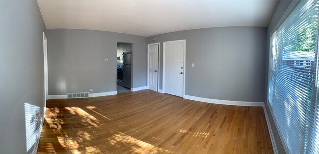 1149 Deerfield Rd unit A, Deerfield, IL 60015 - photo 3