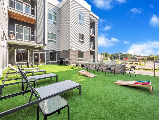 4 Corners Lakeside Apartments - White Lake, MI, White Lake, MI 48386 - photo 6