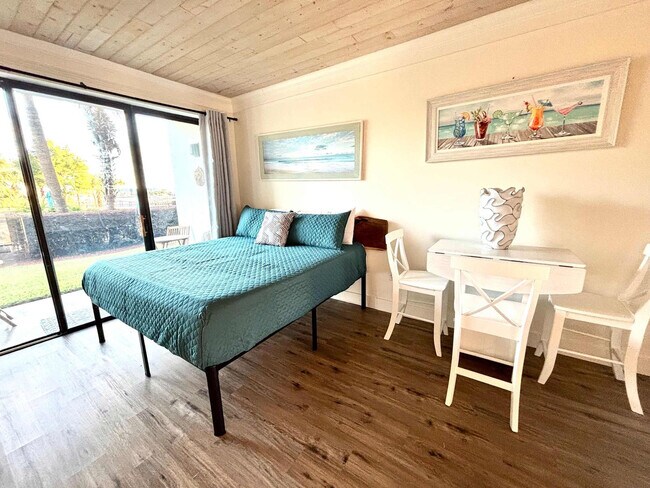 214 Miracle Strip Pkwy SW unit ID1358979P, Fort Walton Beach, FL 32548 - photo 3