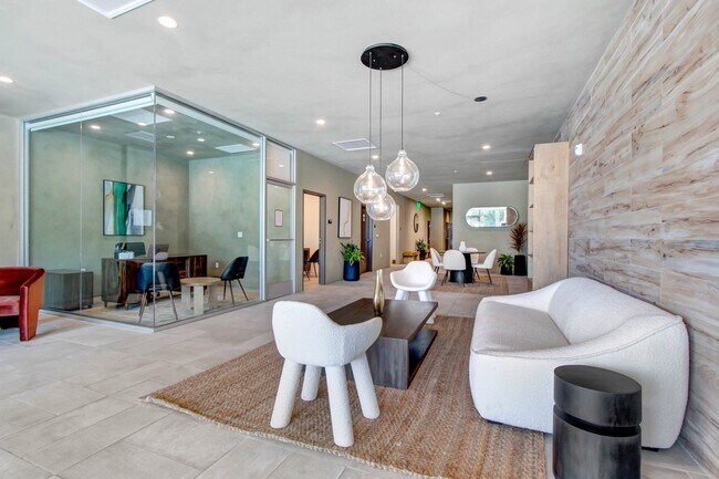 E on Adams, Los Angeles, CA 90016 - photo 6