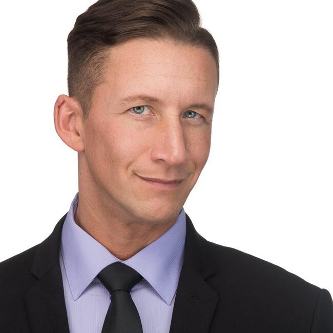 Agent Photo