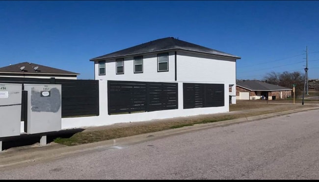 3802 Wind Ct unit A, Killeen, TX 76549 - photo 3