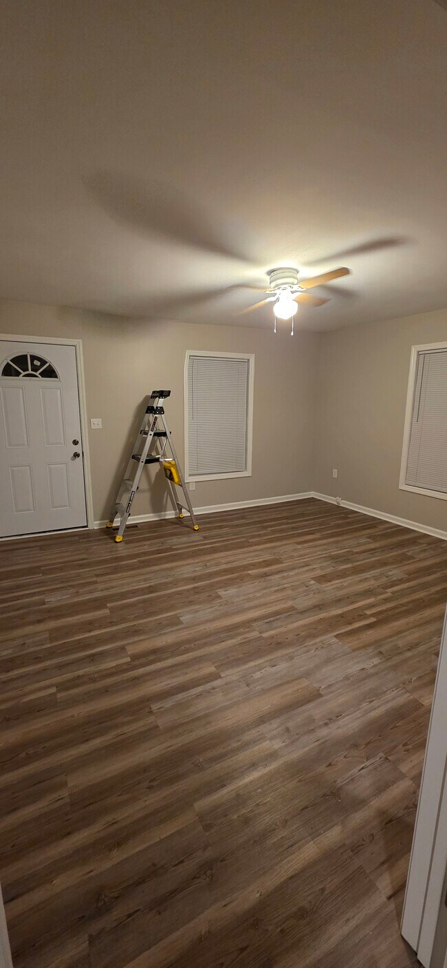 122 Sheppard St unit 122, Thomasville, NC 27360 - photo 4