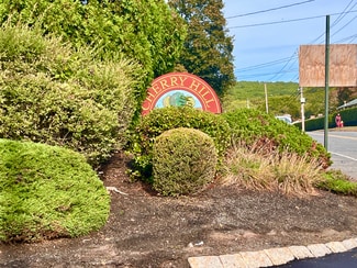 15 Maple Crest Cir Unit B, Holyoke, MA 01040