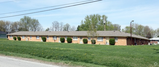 5380 E Main St, Avon, IN 46123 - photo 2