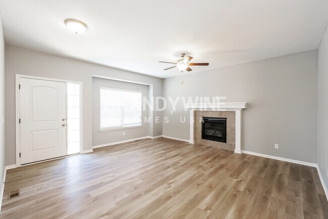 713 Poplar Cir, Belton, MO 64012 - photo 4