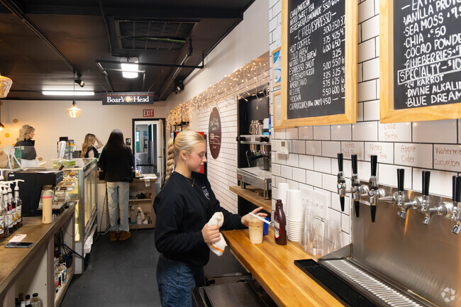 Old City Bagel Co. is a favorite for Valley’s breakfast lovers.