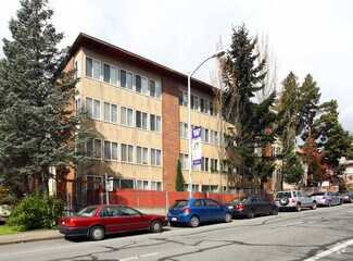 4225 11th Ave NE, Seattle, WA 98105