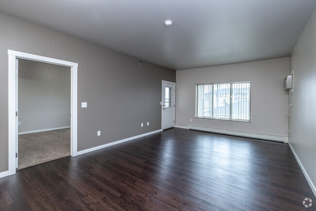 2BR, 2BA - 1,130SF - Living Room