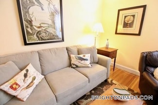 35 Chiswick Rd Unit 3, Boston, MA 02135