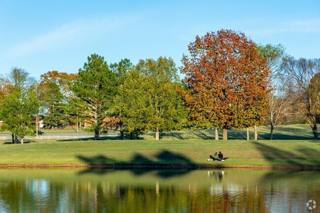 Deibert Park is the perfect spot for a picnic during the warm seasons in Florence.