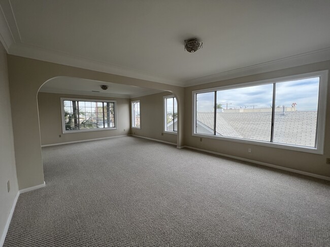 831 W 3rd St unit 831, San Pedro, CA 90731 - photo 3