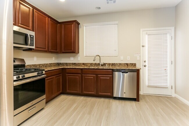 9328 Golden Lad Ave, Las Vegas, NV 89166 - photo 7