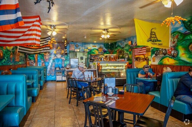 Jethro’s Tavern serves residents with classic diner fare.