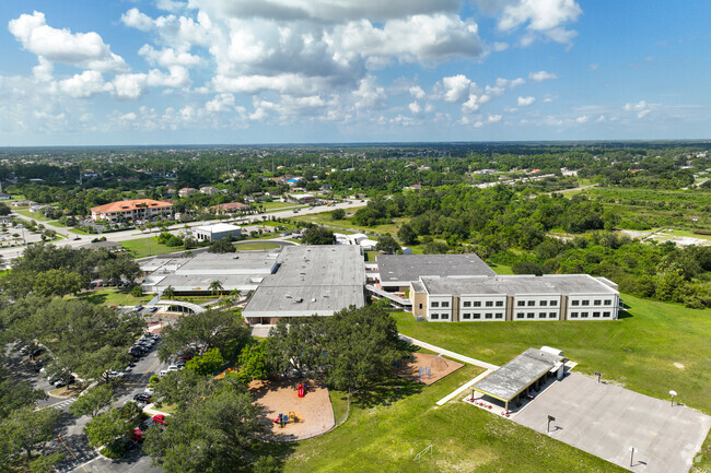 Sunshine Elementary School is a public school in Florida.