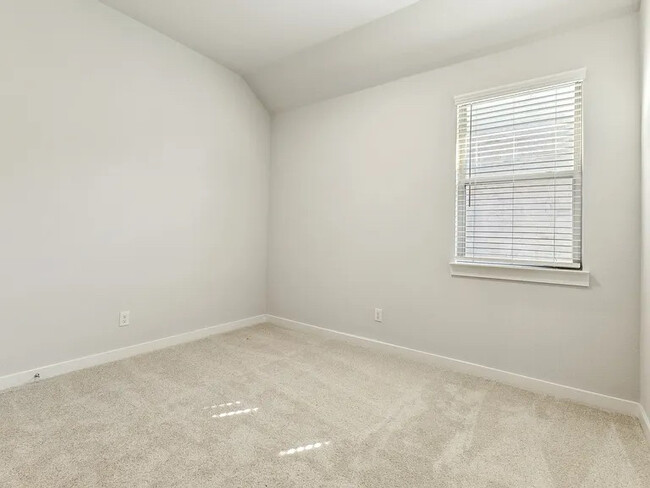 1009 Knox River Dr, McKinney, TX 75071 - photo 4