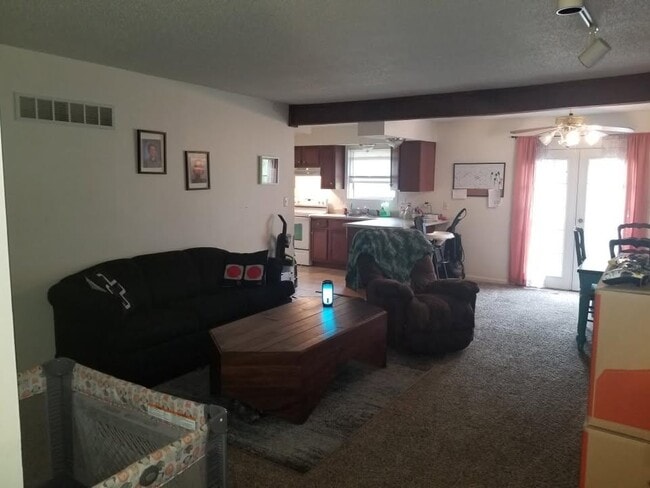 6601 NW 70th St, Kansas City, MO 64151 - photo 3