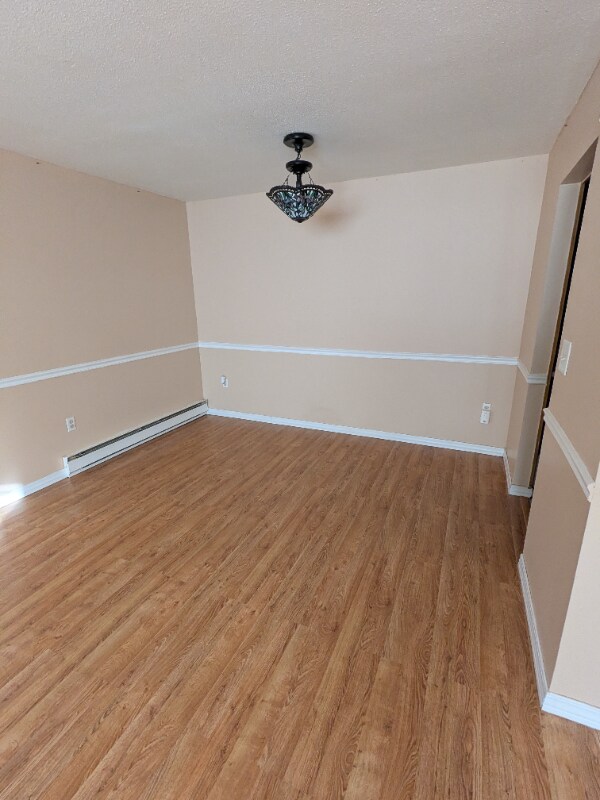 12 Thompson Rd, Manchester, CT 06040 - photo 2