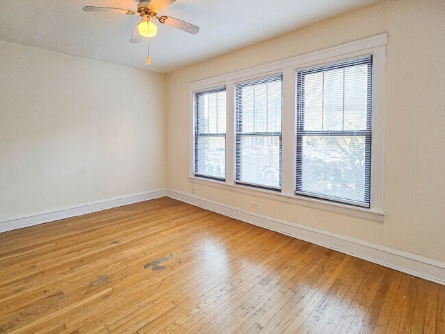 1620 W Sunnyside Ave unit 512-302, Chicago, IL 60640 - photo 4