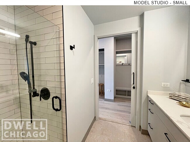 2145 N Elston Ave unit 1, Chicago, IL 60614 - photo 6