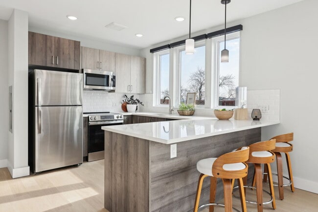 Astor by Gomes, Newark, NJ 07114 - photo 4