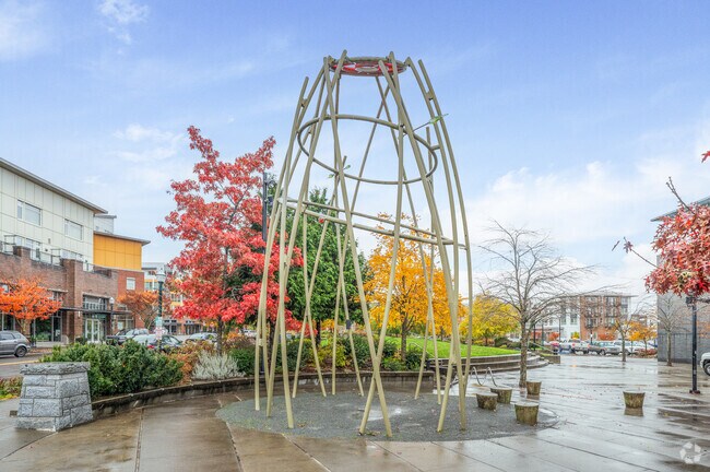 Drive five minutes from Linde Hill Park to Town Square Park to see some local artwork.