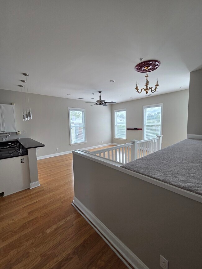 302 Lorch St unit 201, Savannah, GA 31401 - photo 4