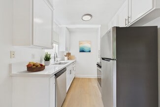 4553 Willis Ave, Sherman Oaks, CA 91403