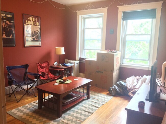 380 Riverway unit 9, Boston, MA 02115 - photo 2