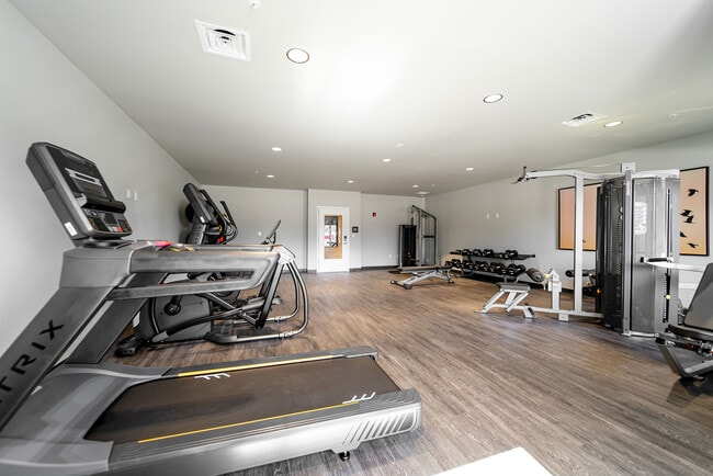 Crescent Falls, Joplin, MO 64804 - photo 4