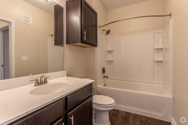 2 BR, 2 BA - 1202 SF