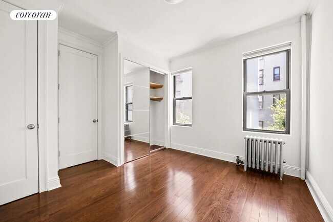 24-51-51 38th St, Queens, NY 11103 - photo 4