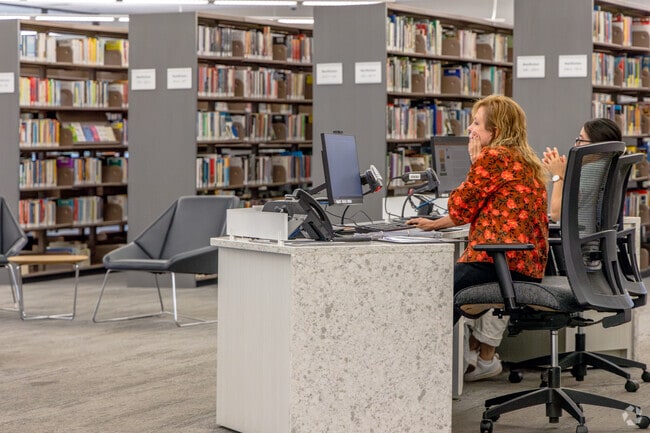 Rose Hill Farm residents have several Naperville libraries to choose from.