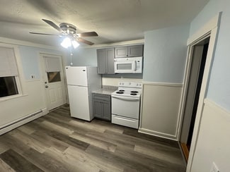 4 Church St Unit 4, Oxford, MA 01540