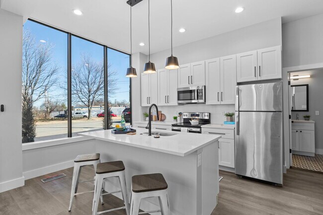 6012 Southwest Ave, Saint Louis, MO 63139 - photo 3