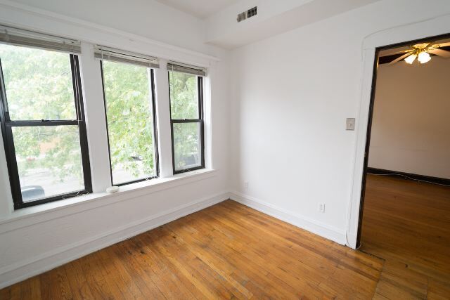 3958 N Janssen Ave unit J04P, Chicago, IL 60613 - photo 7