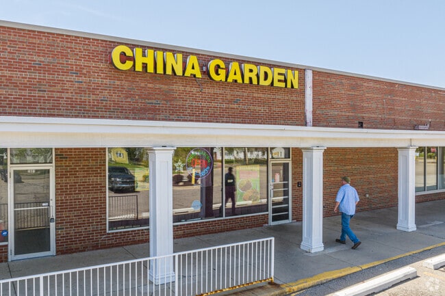 China Garden serves classic takeout near Lewton Rich.