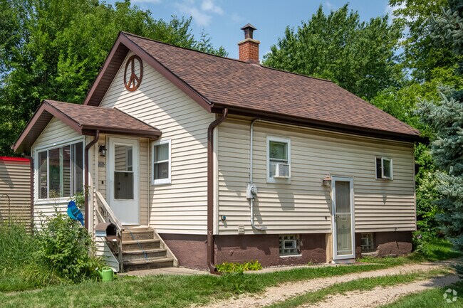 Many of the homes in Worthington Park are a bit older, with much character.