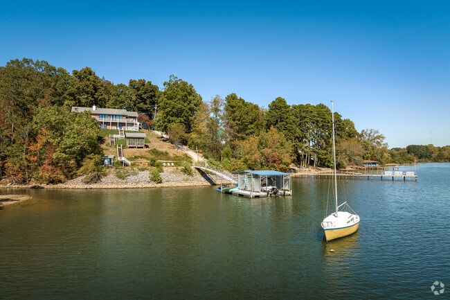 Lakesite is waiting for you to set your sails.