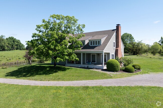 Most of the homes, which buyers can find in Clinton Town, have large acreage and are in the farmhouse style.