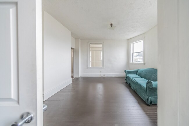 1139 5th Ave unit 1, East McKeesport, PA 15035 - photo 7