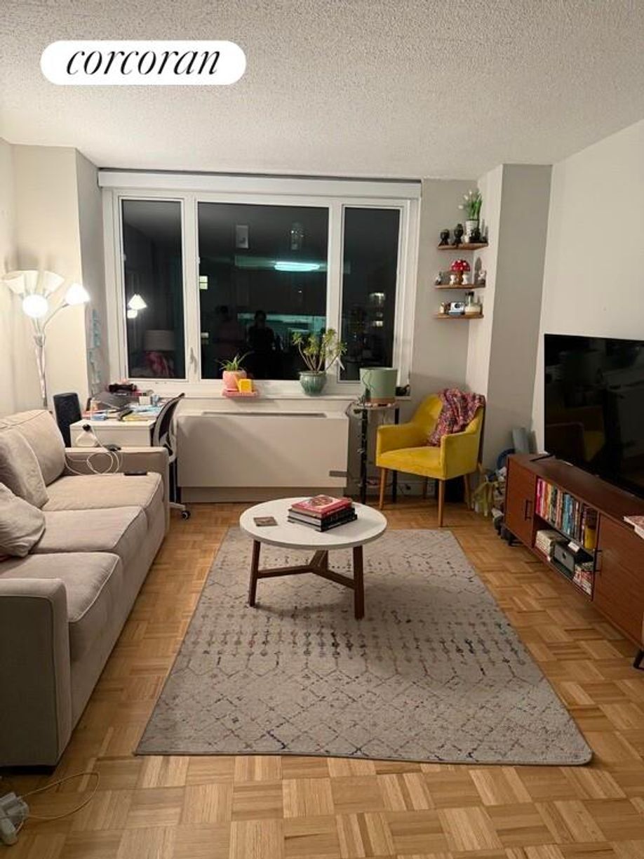 205 E 95th St, New York, NY 10128 - photo 1