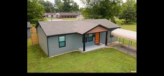 1301 S Holland St, Marion, IL 62959